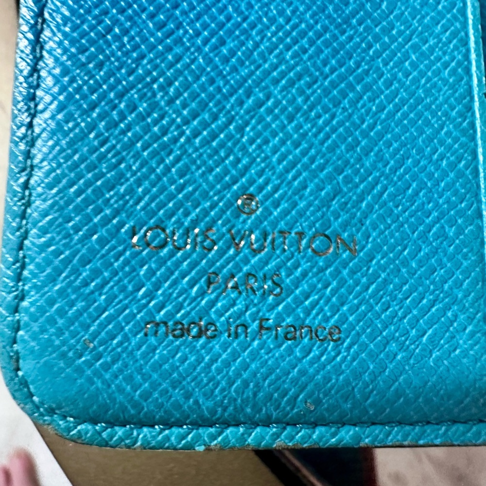 Louis Vuitton Compact Limited Edition Bell Boy Snap Zip Wallet - Picture 4 of 13